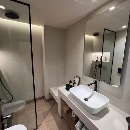 Kaptara Premium Villa, Plunge Pool&jacuzzis Villa *