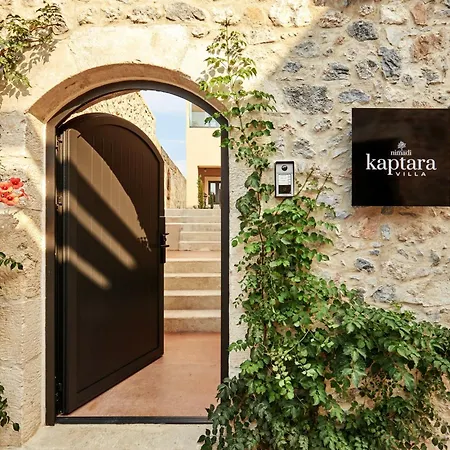 Kaptara Premium Villa, Plunge Pool & Jacuzzis