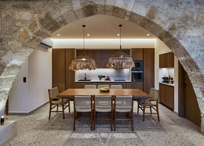 Kaptara Premium Villa, Plunge Pool & Jacuzzis Villa