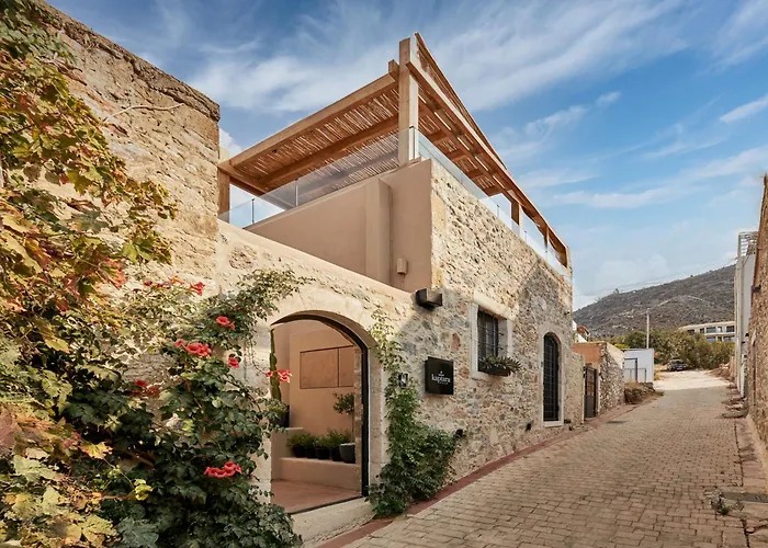 Kaptara Premium Villa, Plunge Pool & Jacuzzis Villa