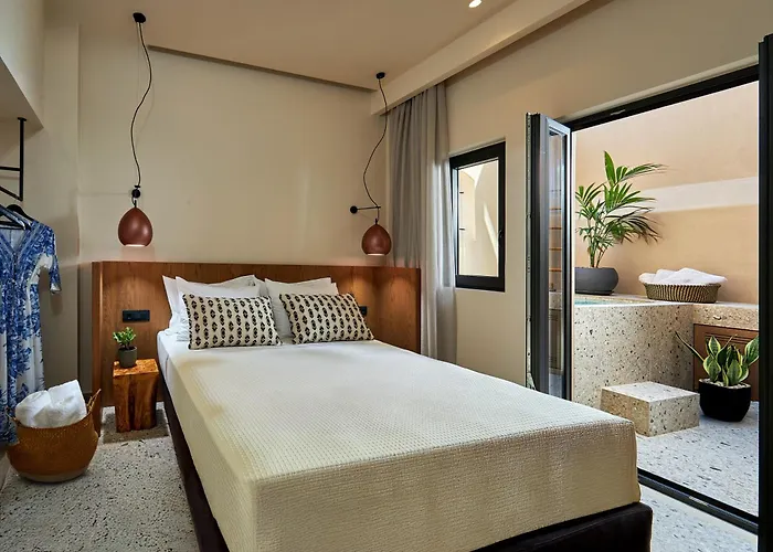 Kaptara Premium Villa, Plunge Pool & Jacuzzis Villa *