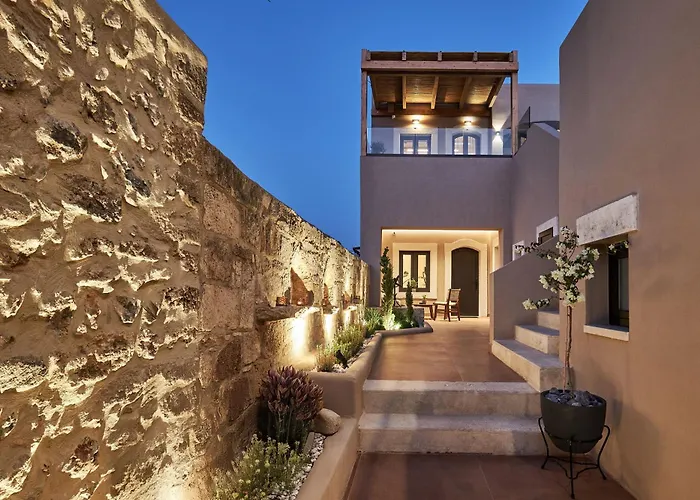 ヴィラ Kaptara Premium Villa, Plunge Pool & Jacuzzis ヘルソニソス