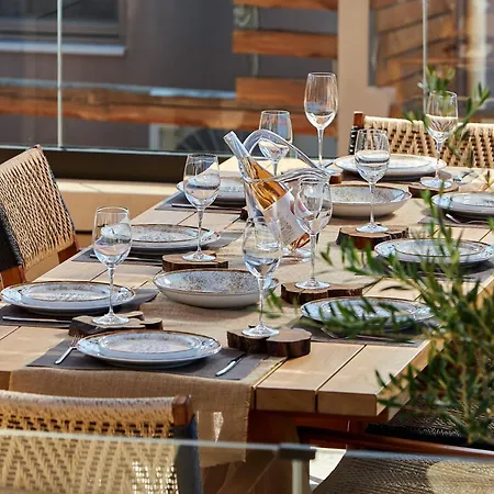 Kaptara Premium Villa, Plunge Pool & Jacuzzis *