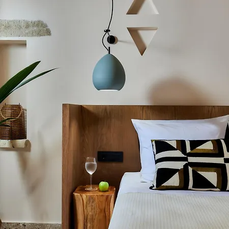 Kaptara Premium Villa, Plunge Pool & Jacuzzis