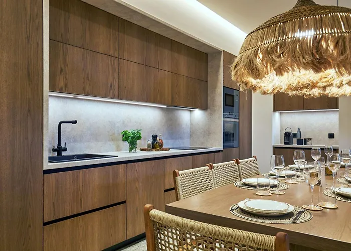 Kaptara Premium Villa, Plunge Pool & Jacuzzis