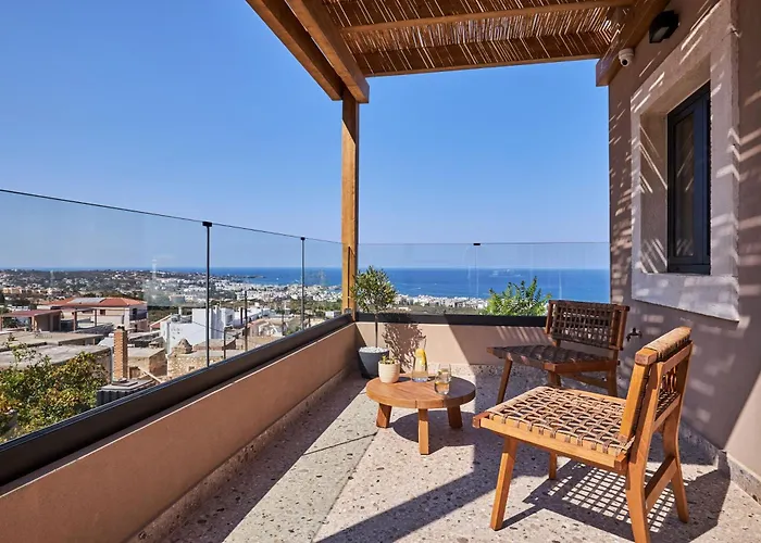 Kaptara Premium Villa, Plunge Pool & Jacuzzis Villa