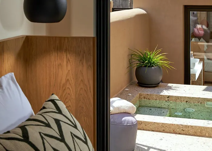 Kaptara Premium Villa, Plunge Pool & Jacuzzis Villa