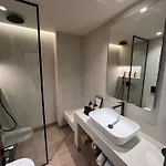 Kaptara Premium Villa, Plunge Pool & Jacuzzis Villa *