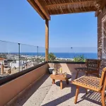Kaptara Premium Villa, Plunge Pool & Jacuzzis Villa