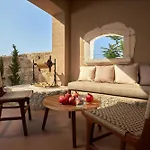 Kaptara Premium Villa, Plunge Pool & Jacuzzis Villa