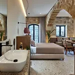 Kaptara Premium Villa, Plunge Pool & Jacuzzis *