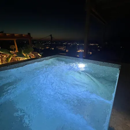 Kaptara Premium Villa, Plunge Pool & Jacuzzis Villa Herszonisszosz